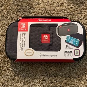 Nintendo Switch Deluxe Travel Case